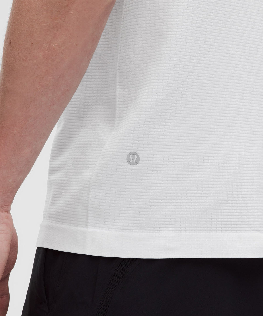 Metal Vent Tech Sleeveless ShirtUpdated Fit