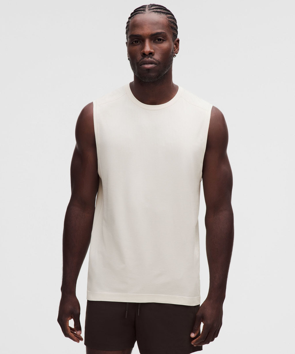 Metal Vent Tech Sleeveless ShirtUpdated Fit