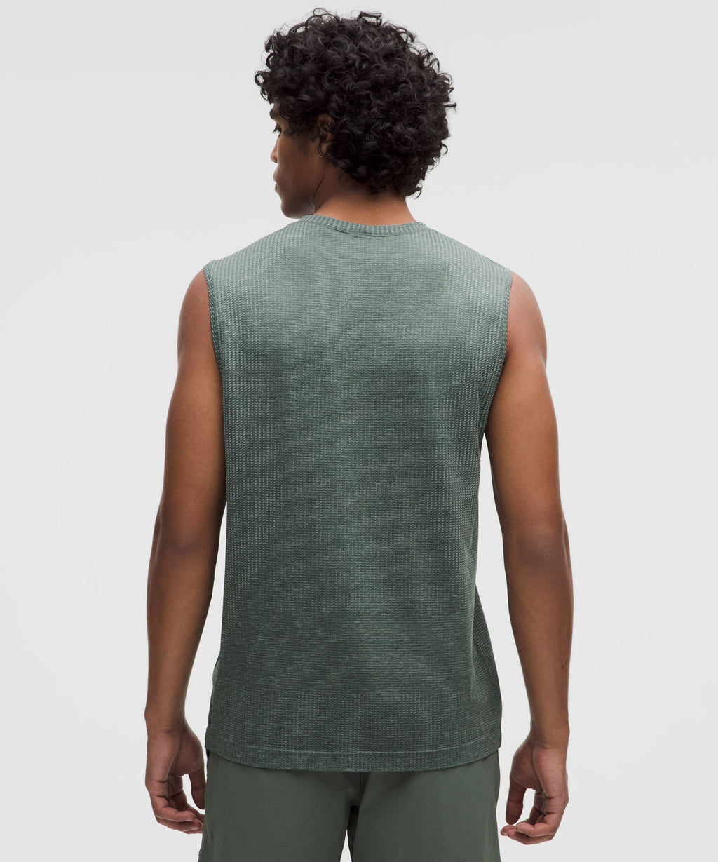Metal Vent Tech Sleeveless ShirtUpdated Fit