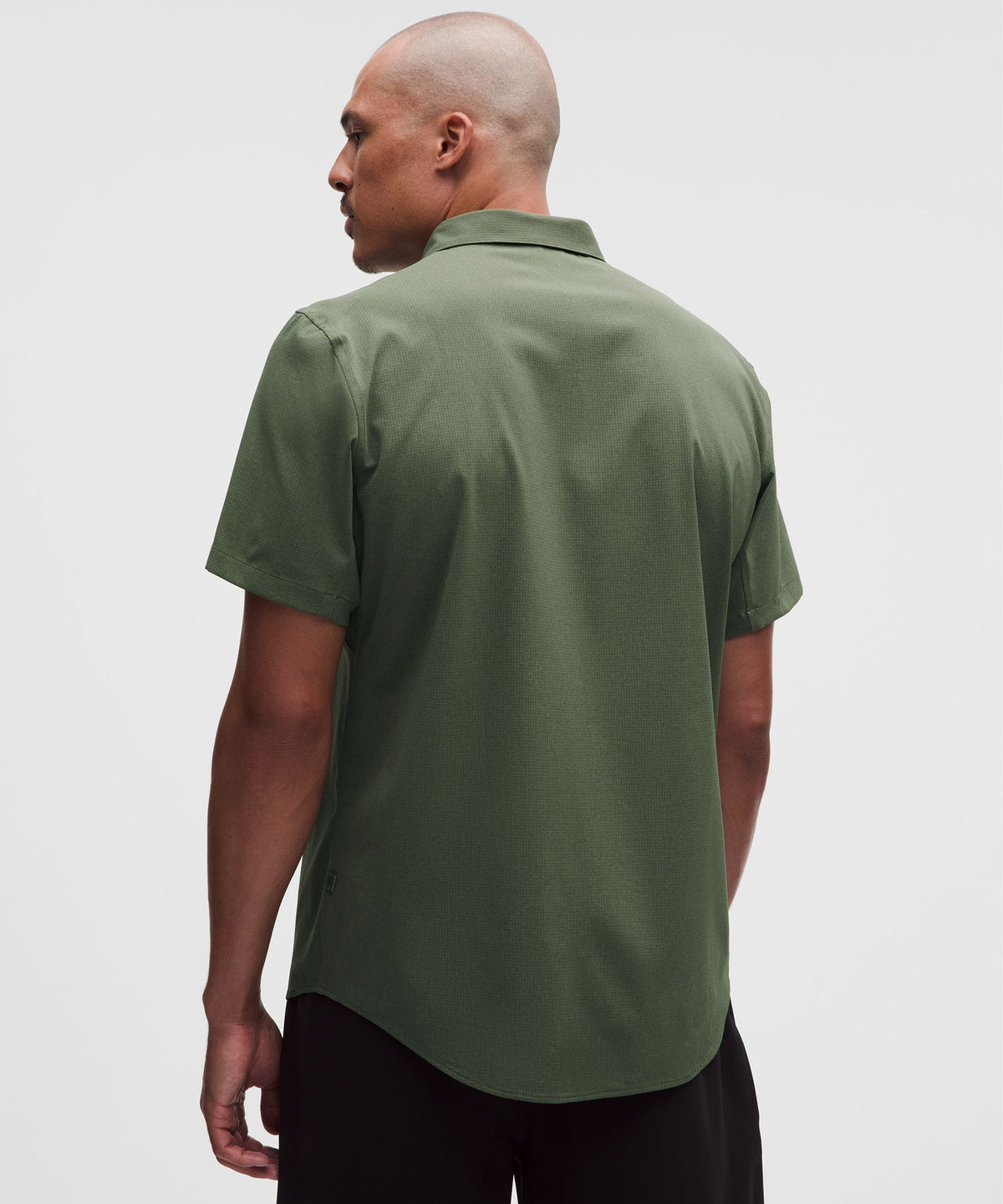 Airing Easy Short-Sleeve Shirt