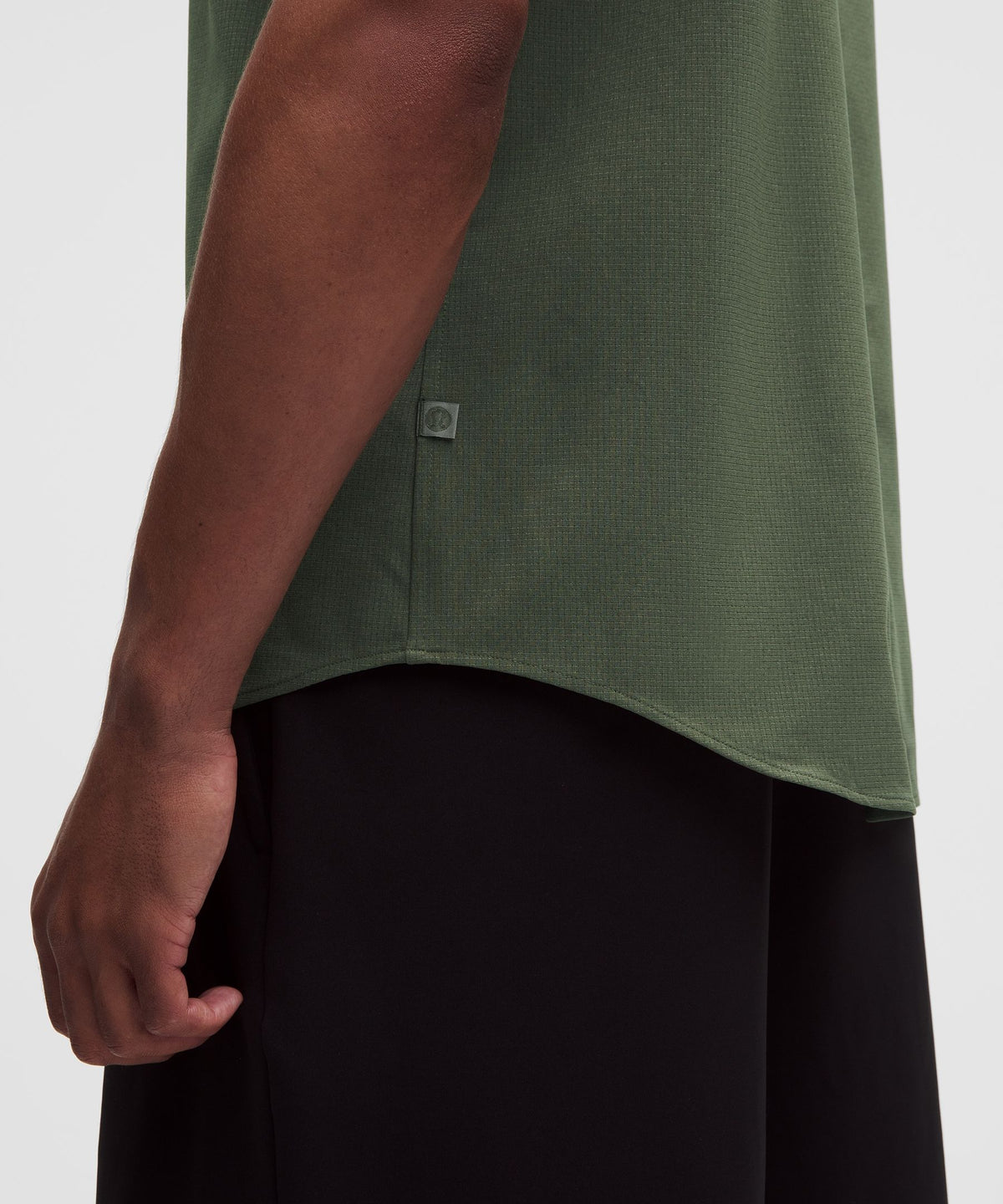 Airing Easy Short-Sleeve Shirt