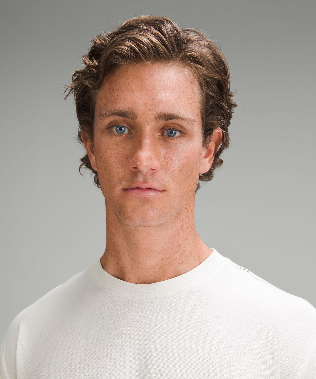 EasySet Training Short-Sleeve Shirt