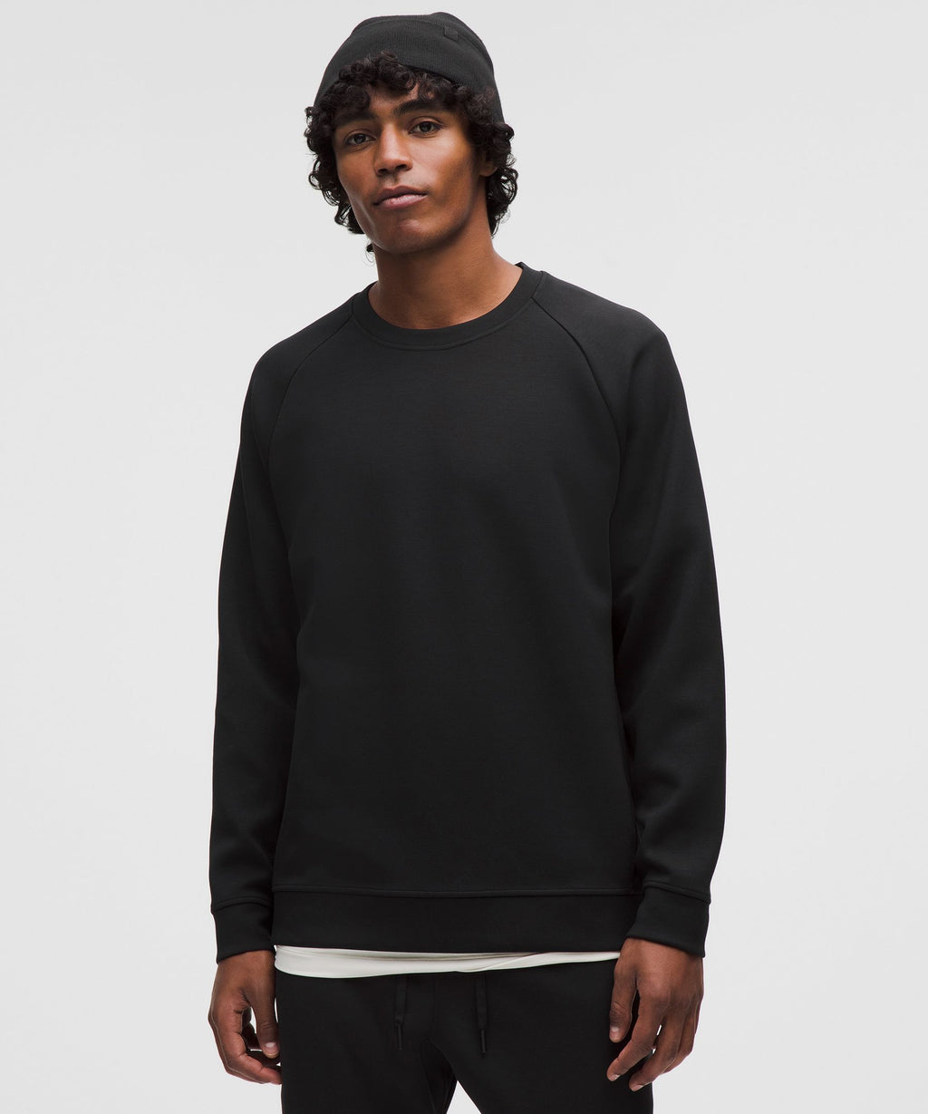 Smooth Spacer Classic-Fit Crew