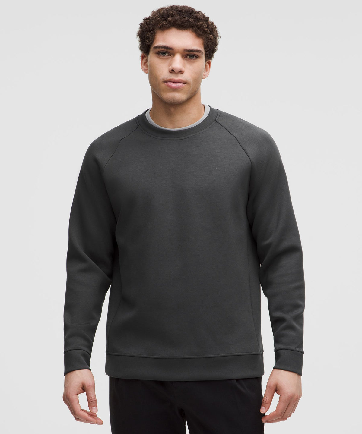 Smooth Spacer Classic-Fit Crew
