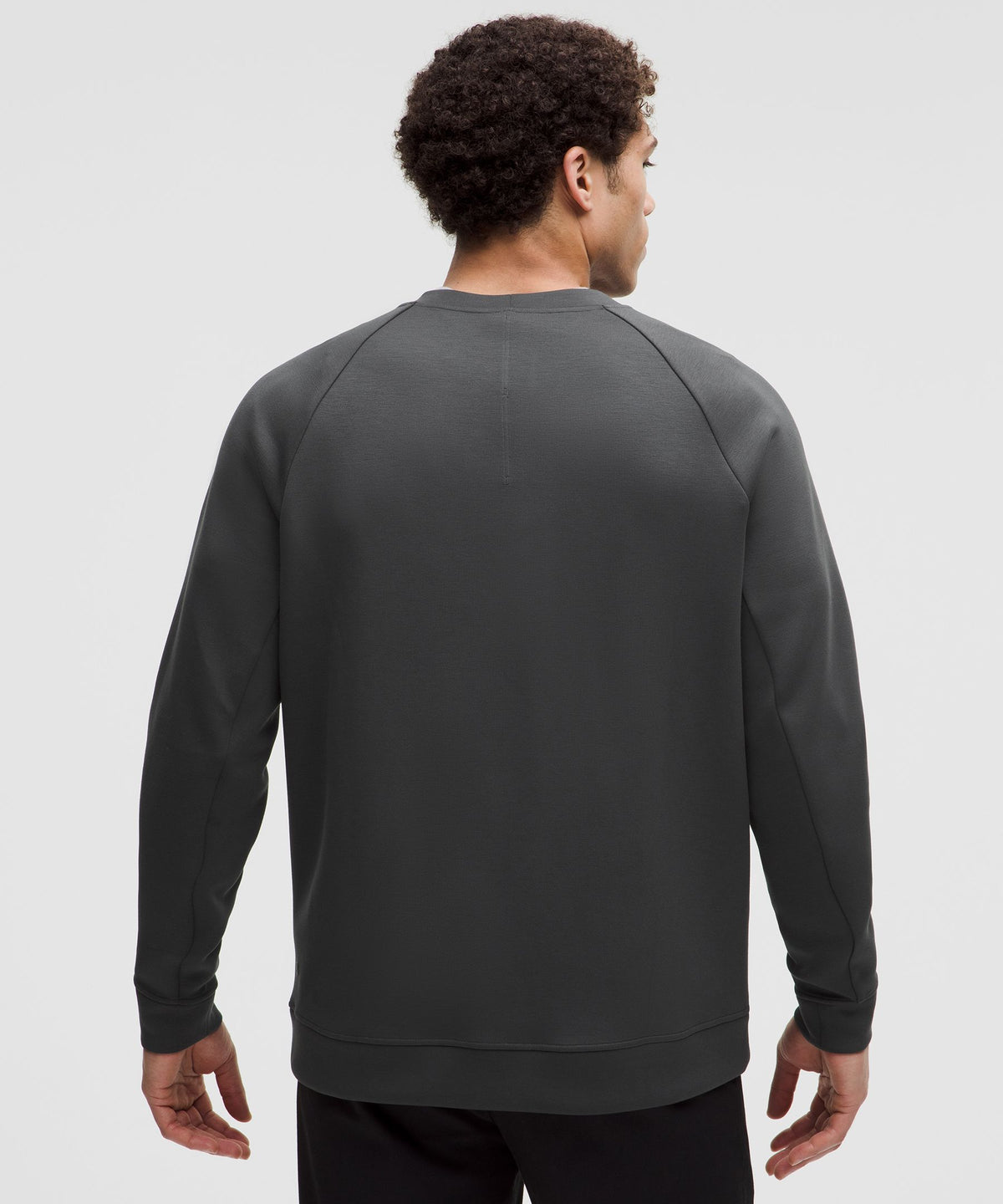 Smooth Spacer Classic-Fit Crew