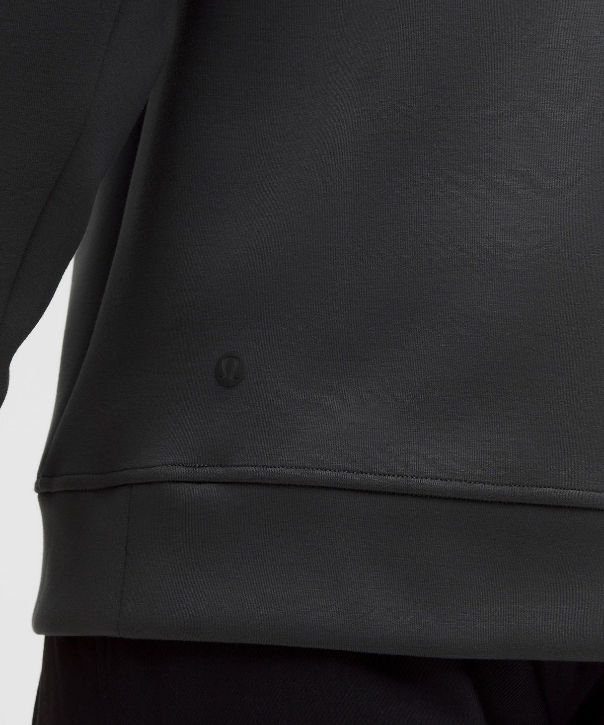 Smooth Spacer Classic-Fit Crew
