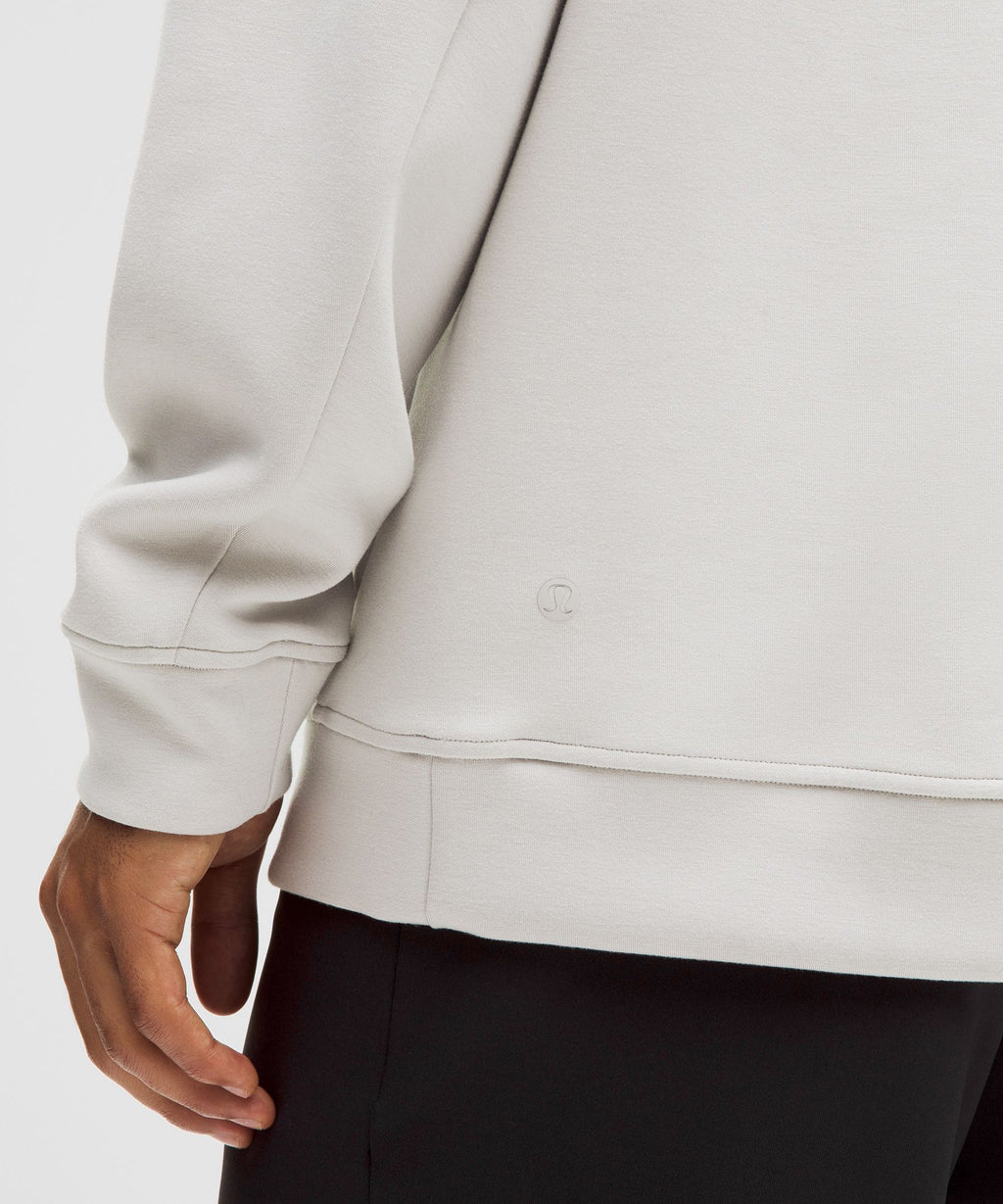 Smooth Spacer Classic-Fit Crew