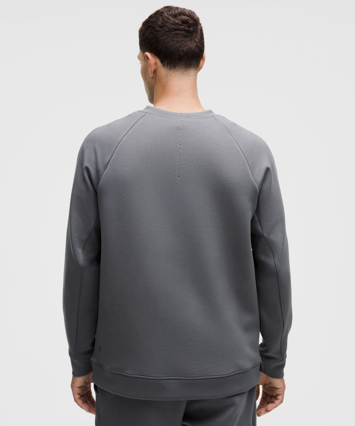 Smooth Spacer Classic-Fit Crew