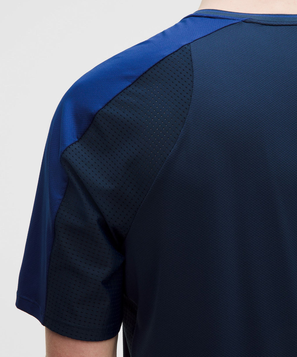 UV-Protective Mesh Panelled Tennis Shirt