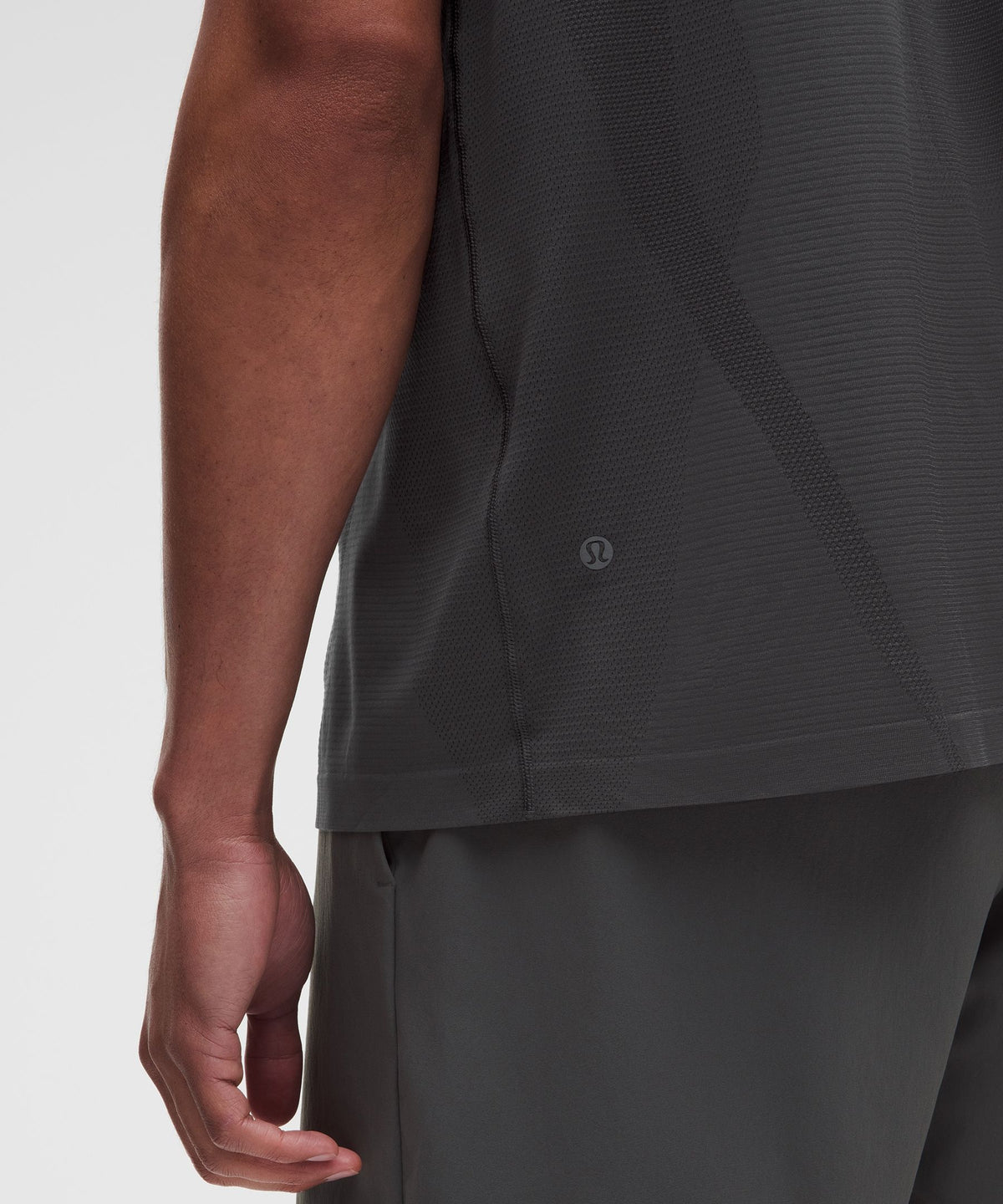 Metal Vent Tech Relaxed-Fit Short-Sleeve ShirtTraining