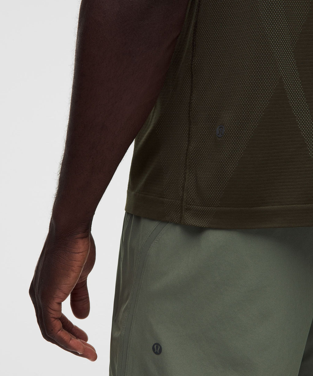 Metal Vent Tech Relaxed-Fit Short-Sleeve ShirtTraining