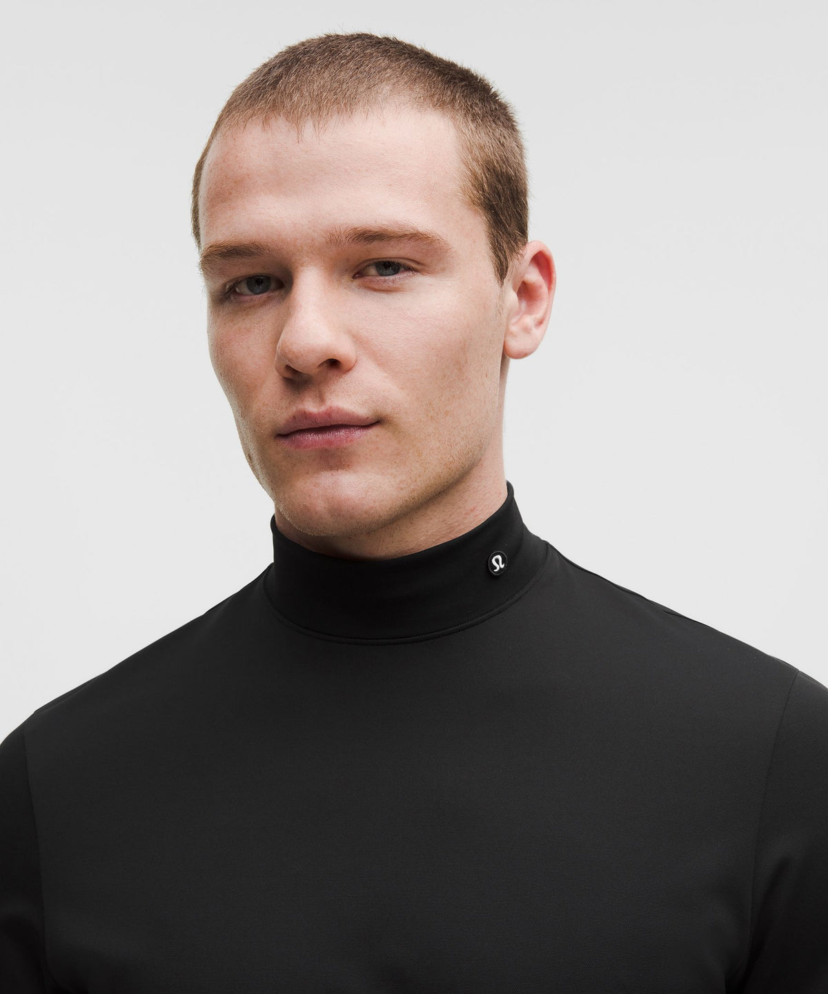 ShowZero Slim-Fit Mockneck Shirt