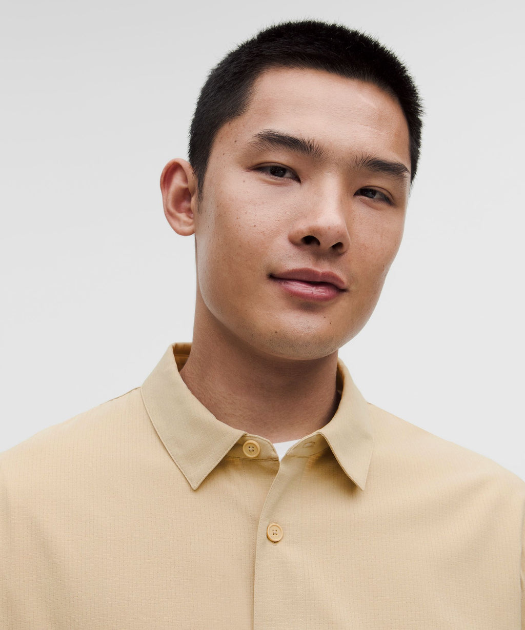 Airing Easy Relaxed Short-Sleeve Shirt