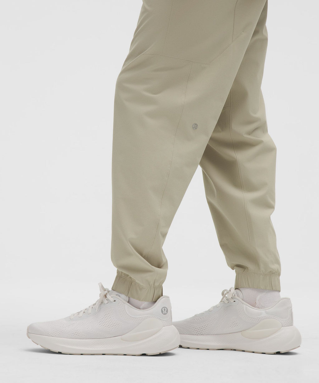 Zeroed In Classic-Fit Cargo JoggerRegular
