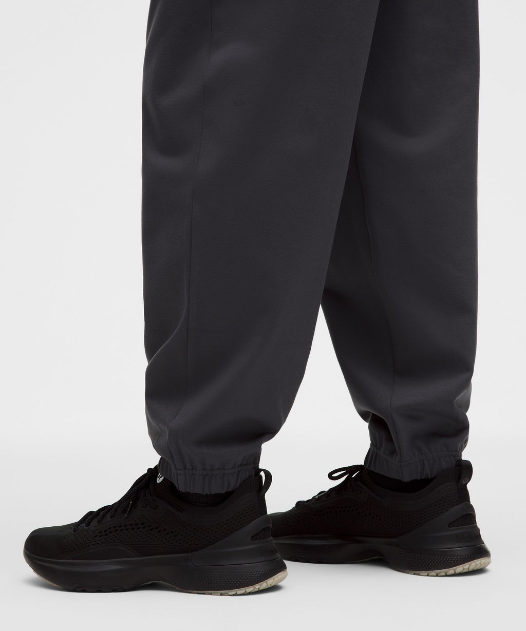 Heavyweight Soft Jersey Relaxed-Fit JoggerRegular