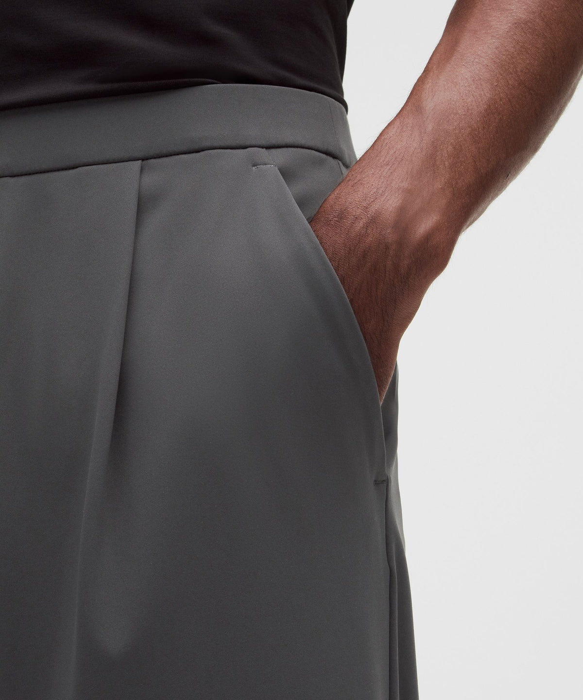Men's Daydrift Relaxed-Fit Pleated Trouser RegularNo Belt Loops