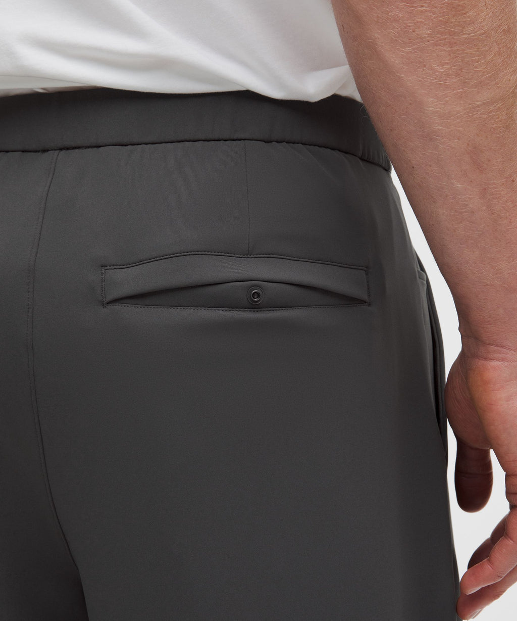 Men's Daydrift Relaxed-Fit Pleated Trouser ShorterNo Belt Loops