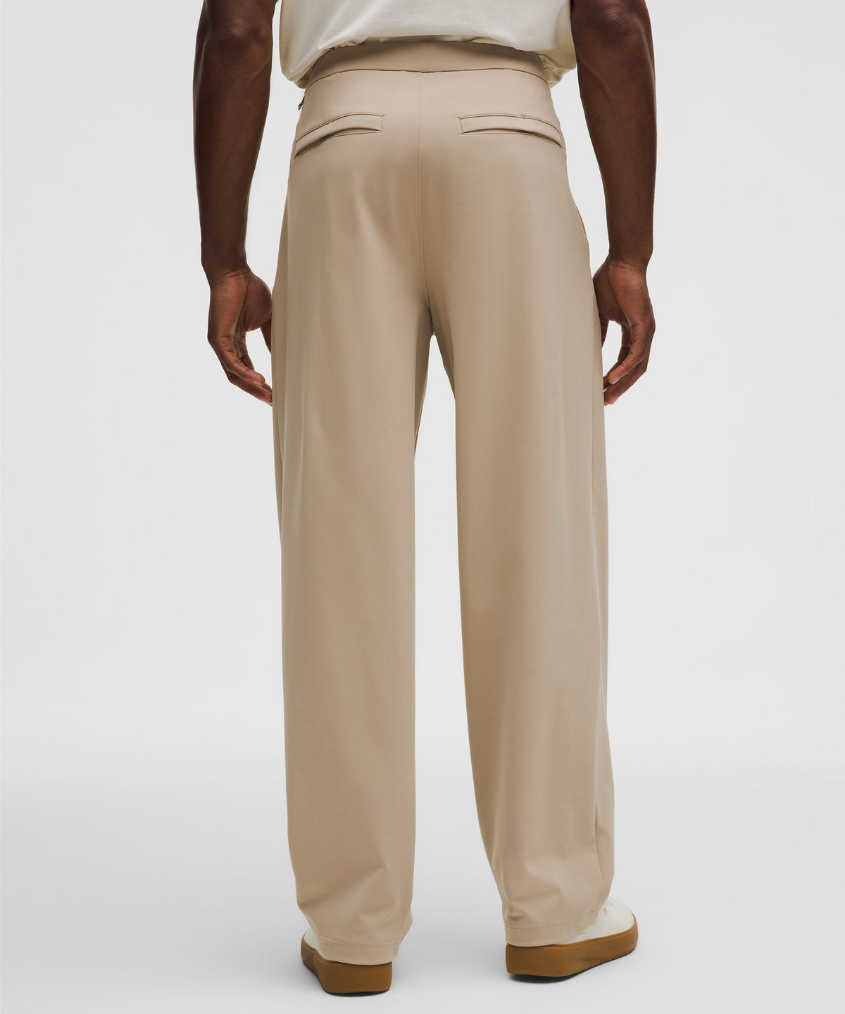 Men's Daydrift Relaxed-Fit Pleated Trouser RegularNo Belt Loops