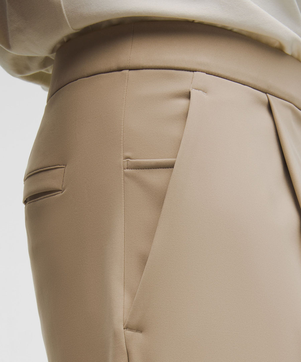 Men's Daydrift Relaxed-Fit Pleated Trouser RegularNo Belt Loops