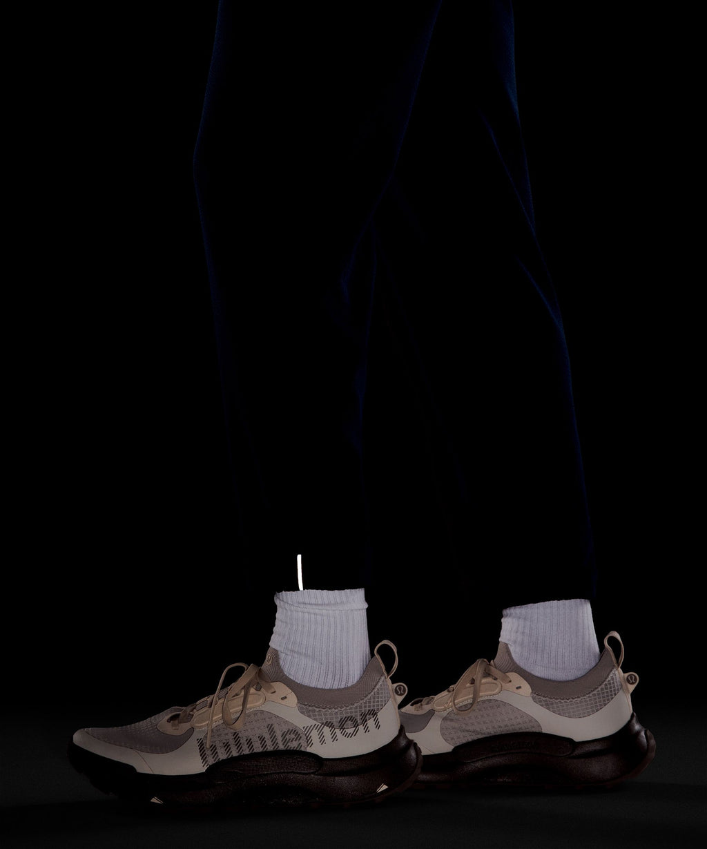 ABC Slim-Fit Trouser 32LTextured WovenAir