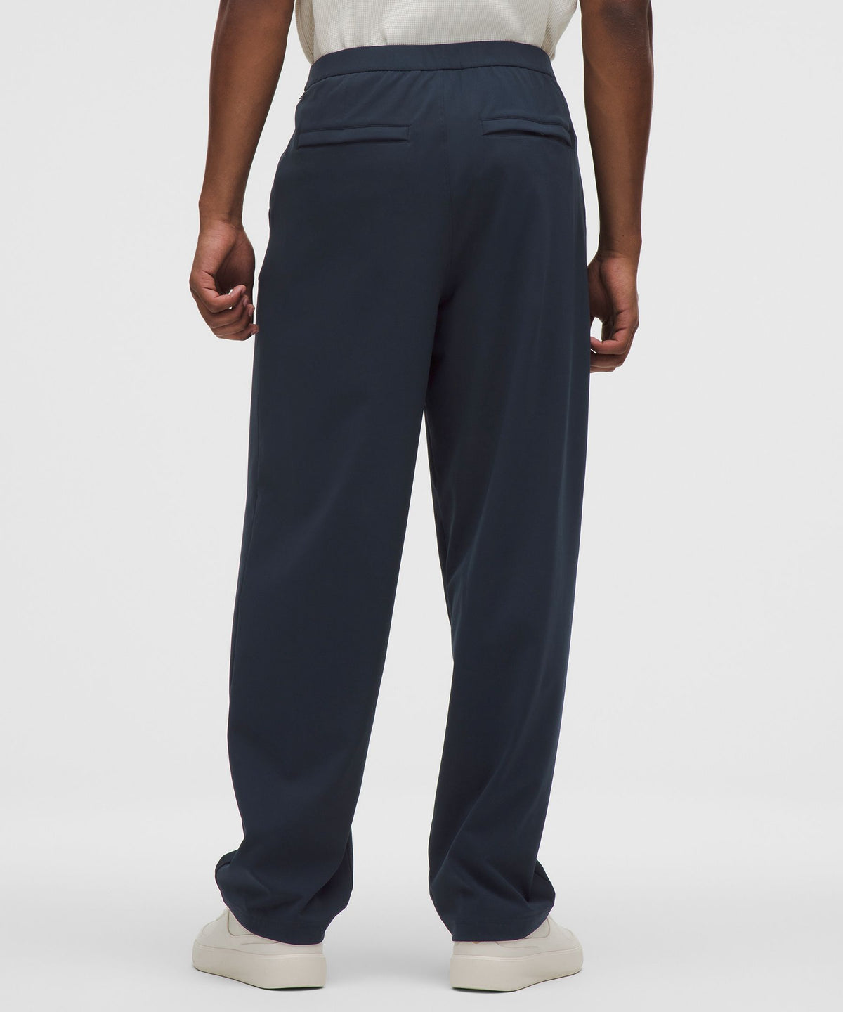 Men's Daydrift Relaxed-Fit Pleated Trouser TallNo Belt Loops
