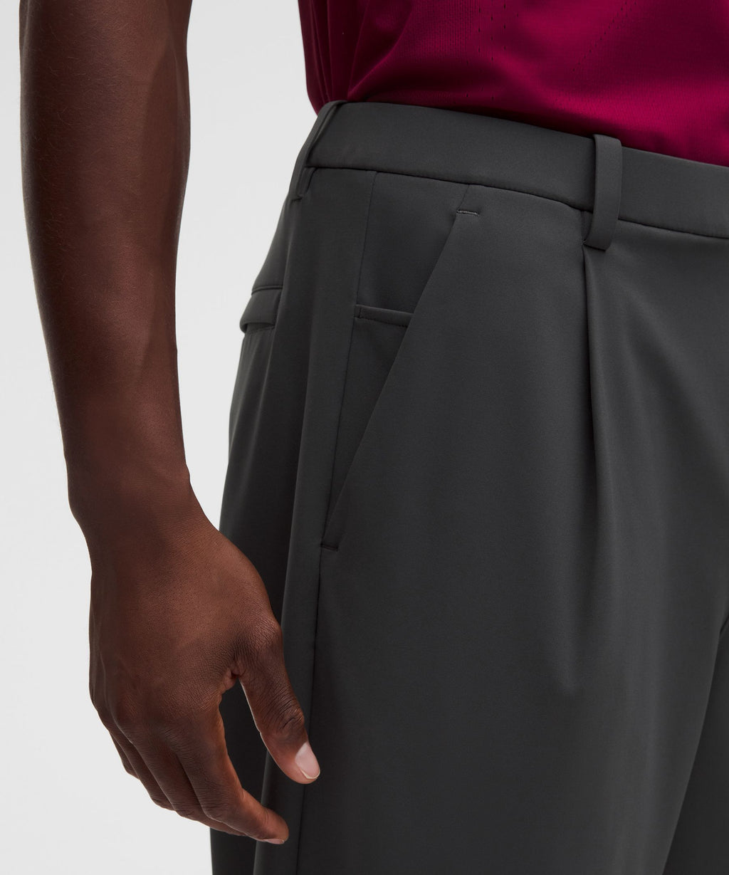 Men's Daydrift Relaxed-Fit Pleated TrouserRegular