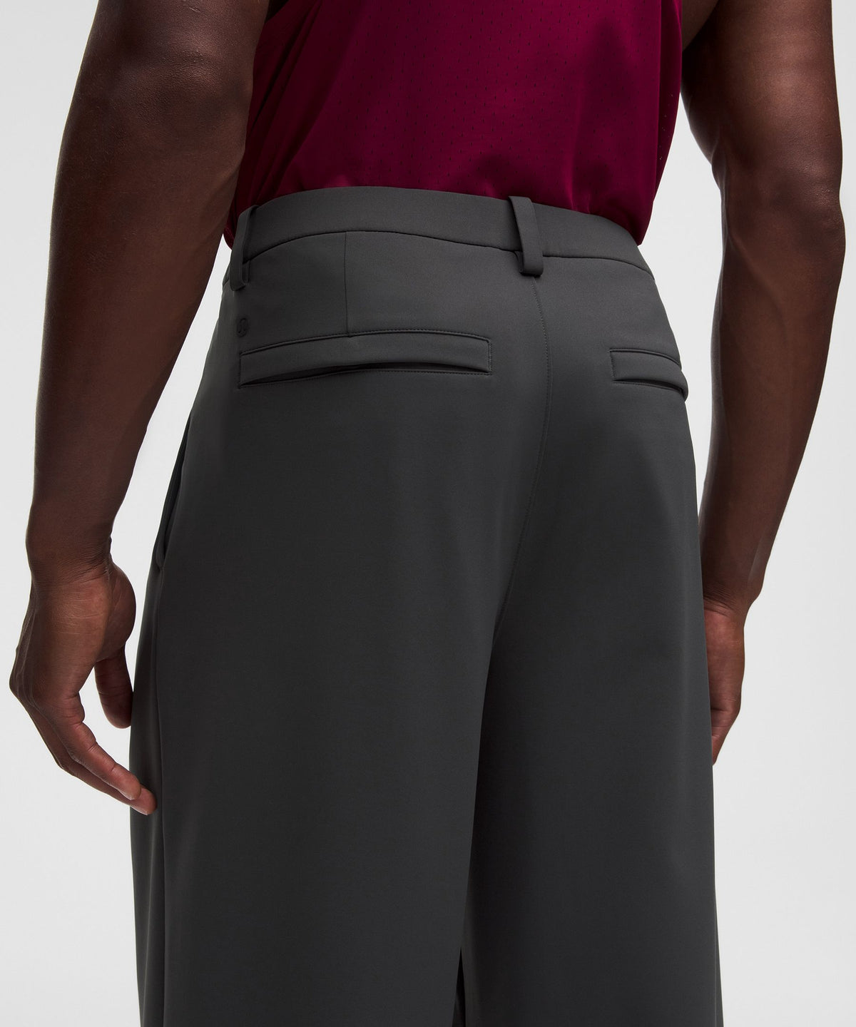 Men's Daydrift Relaxed-Fit Pleated TrouserRegular