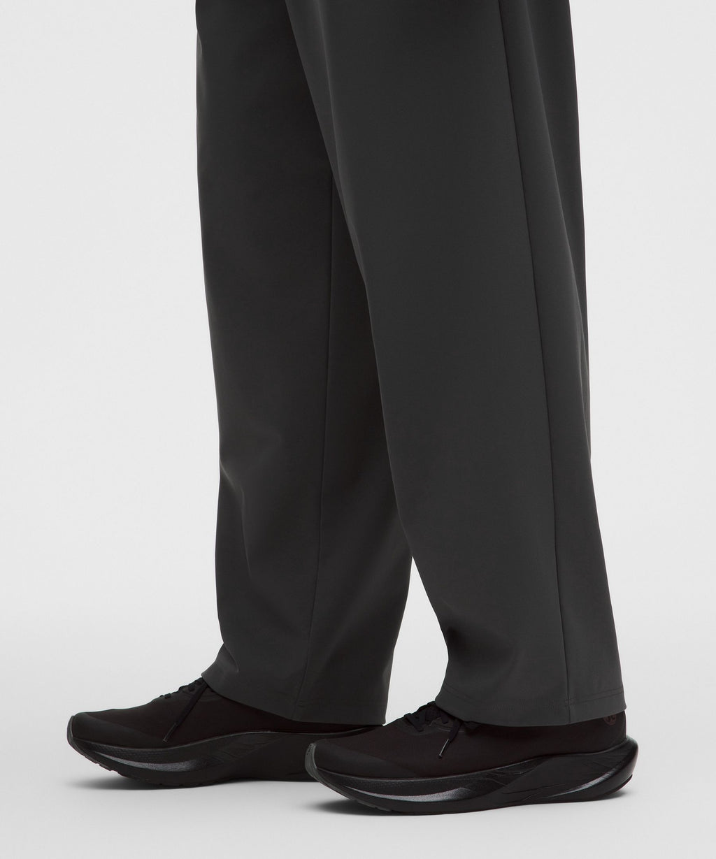 Men's Daydrift Relaxed-Fit Pleated TrouserRegular