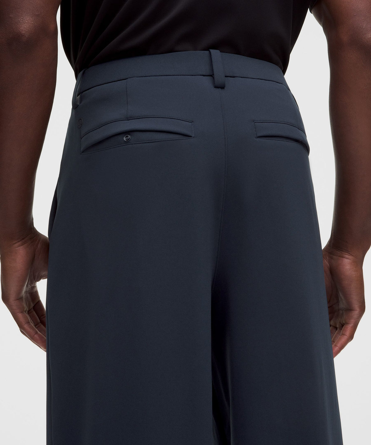 Men's Daydrift Relaxed-Fit Pleated TrouserRegular