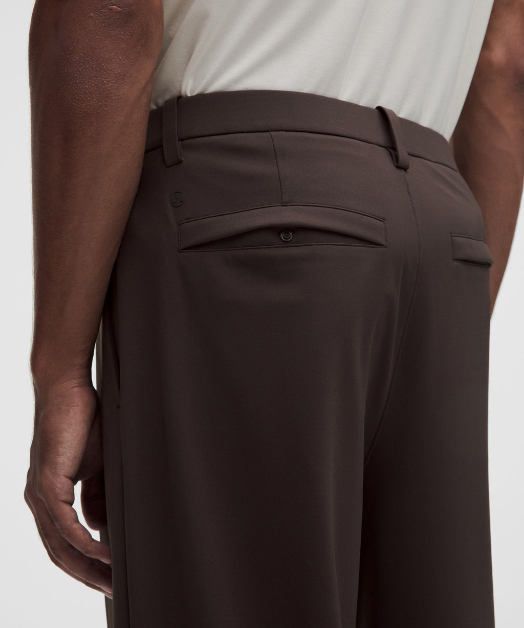 Men's Daydrift Relaxed-Fit Pleated TrouserRegular
