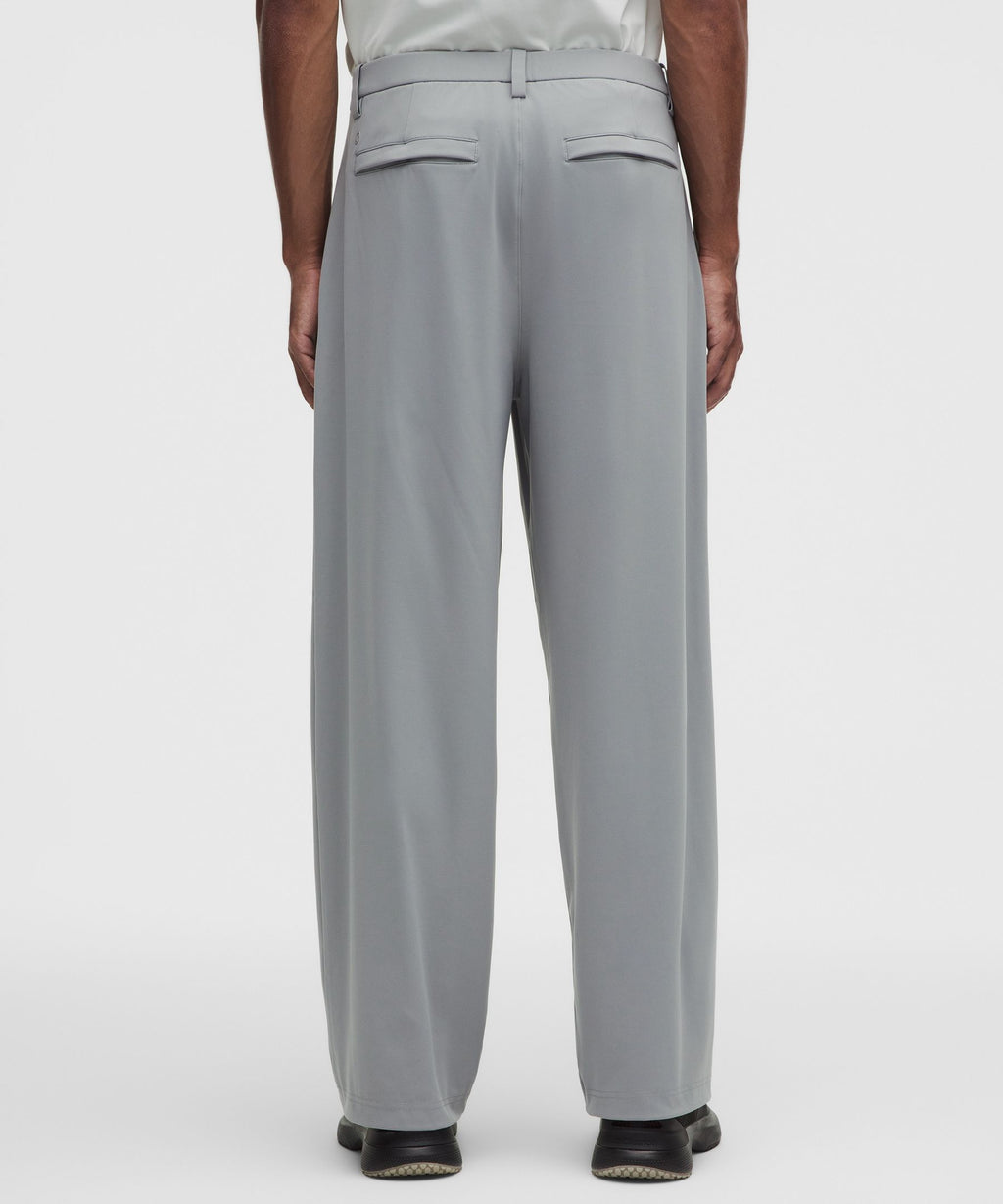Men's Daydrift Relaxed-Fit Pleated TrouserRegular