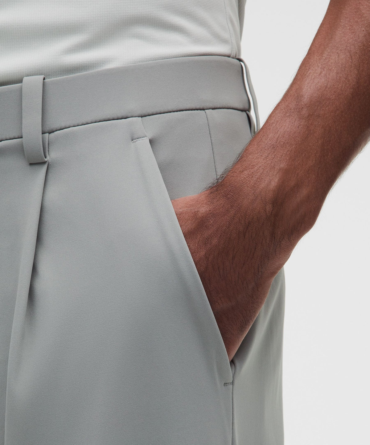Men's Daydrift Relaxed-Fit Pleated TrouserRegular