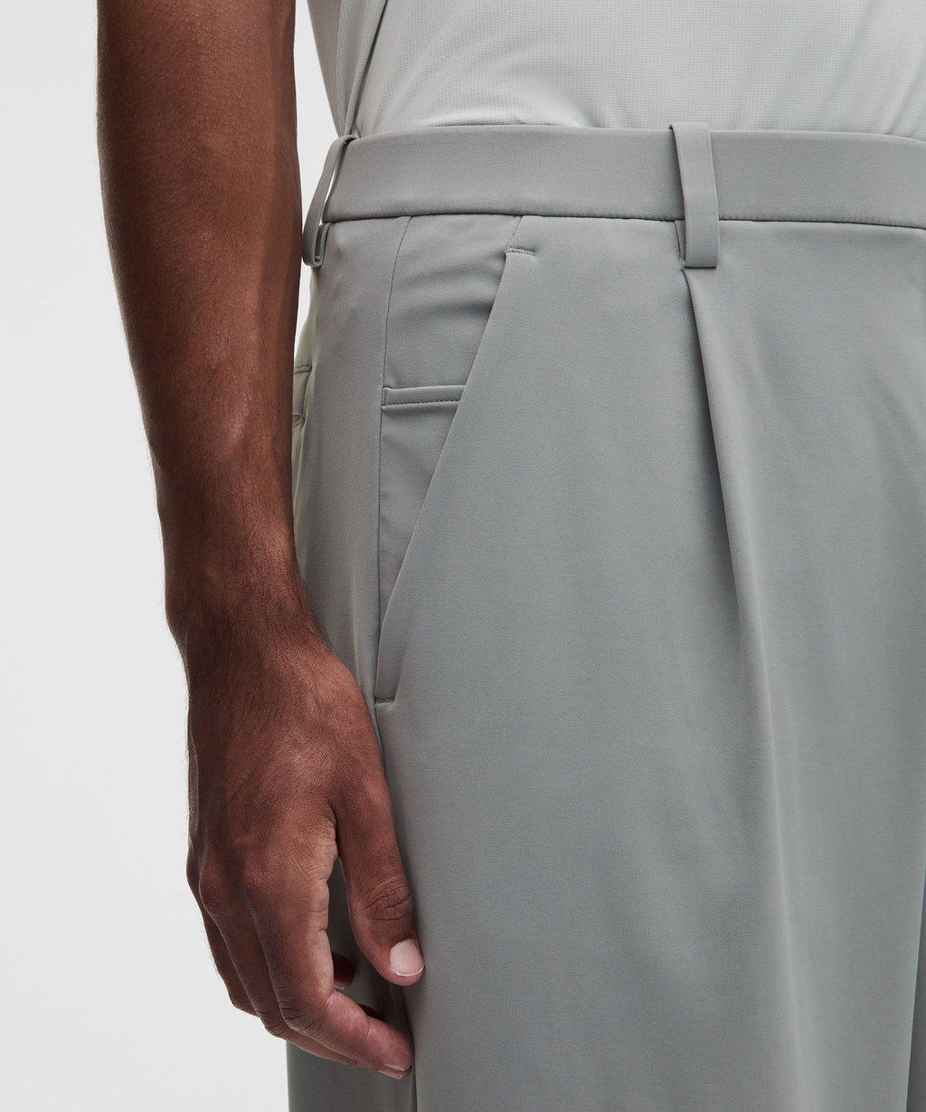 Men's Daydrift Relaxed-Fit Pleated TrouserRegular