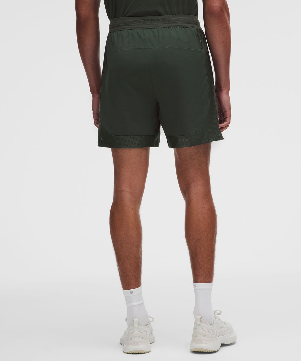 Mesh-Panelled Tennis Short 7"
