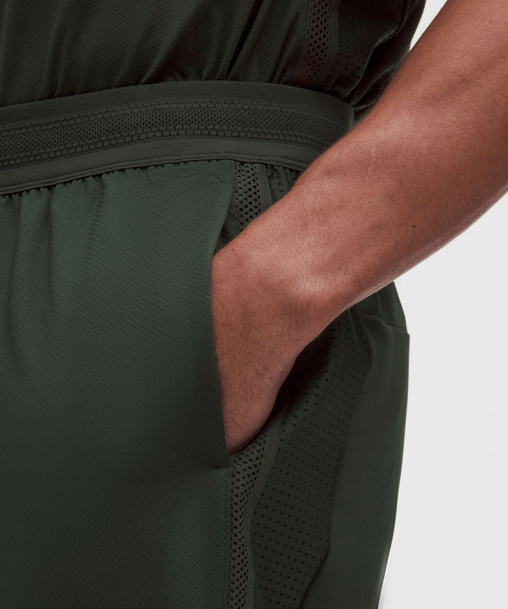 Mesh-Panelled Tennis Short 7"
