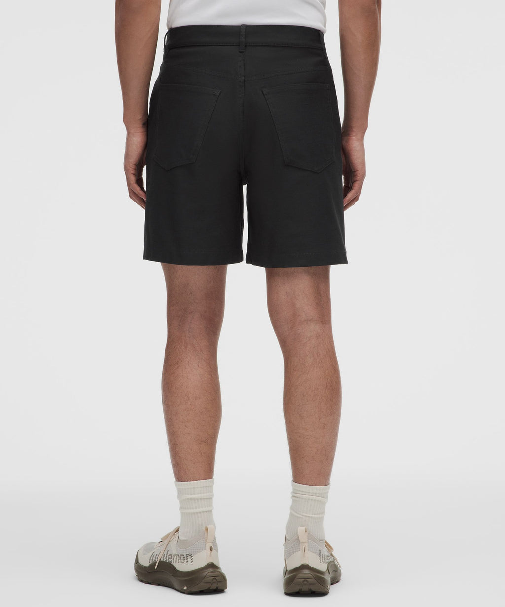 EasyFive Relaxed-Fit Short 7"