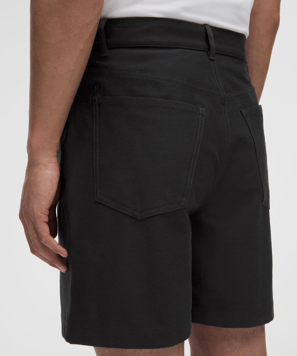 EasyFive Relaxed-Fit Short 7"