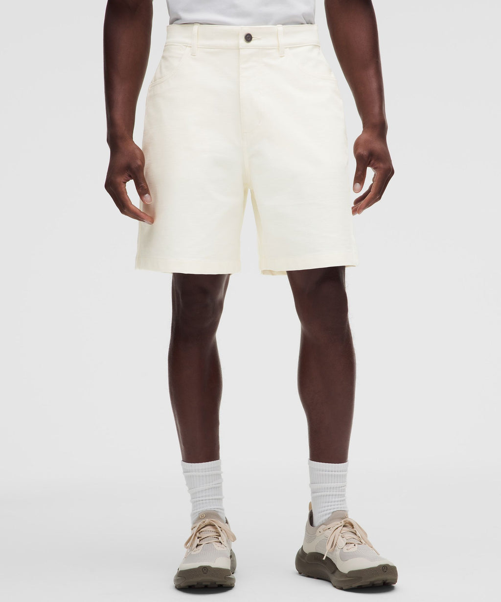EasyFive Relaxed-Fit Short 7"