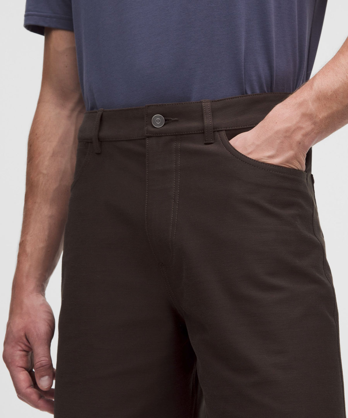 EasyFive Relaxed-Fit Short 7"