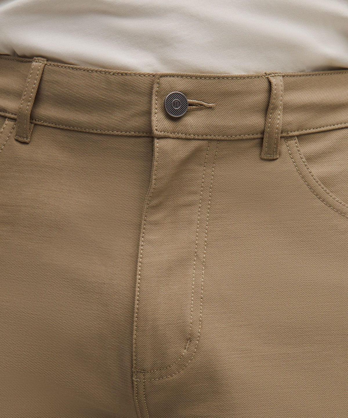 EasyFive Relaxed-Fit Short 9"