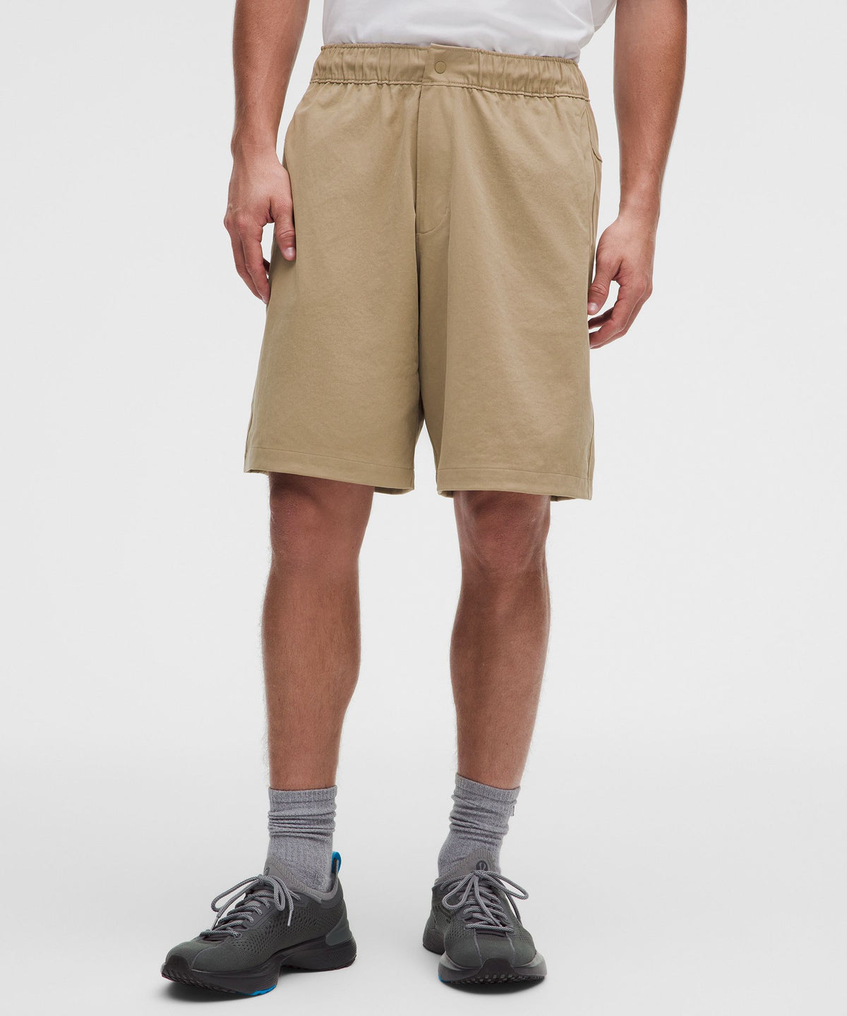 Unshaken Relaxed Pull-On Short 9"