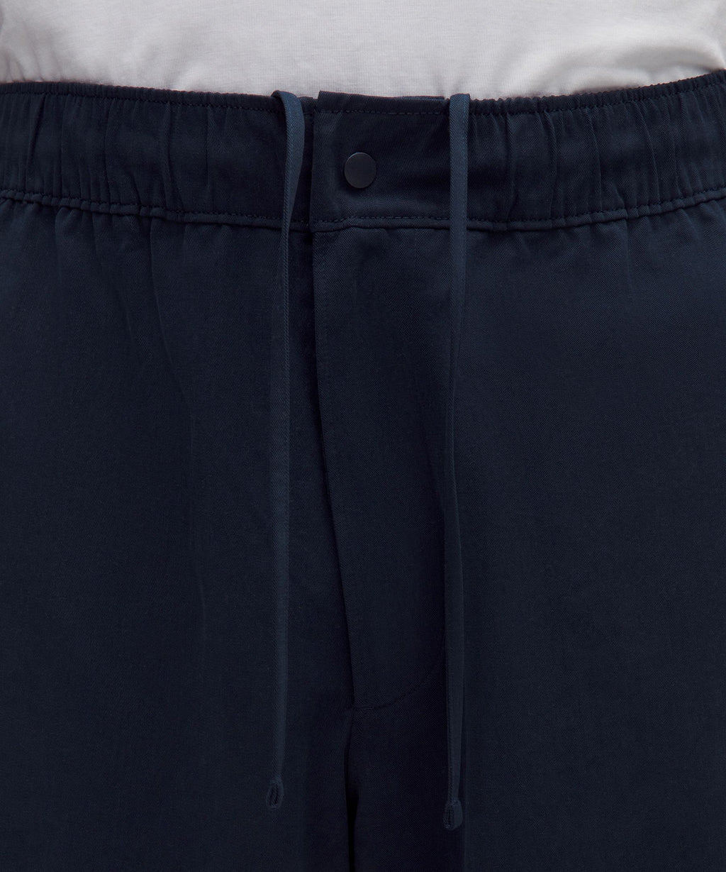 Unshaken Relaxed Pull-On Short 9"