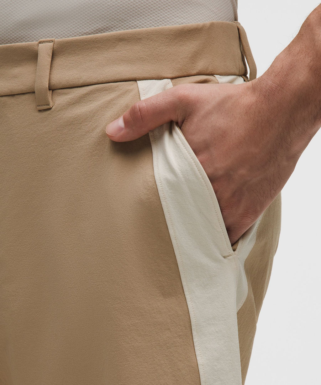 Water-Repellent Relaxed-Fit Golf Short 10"