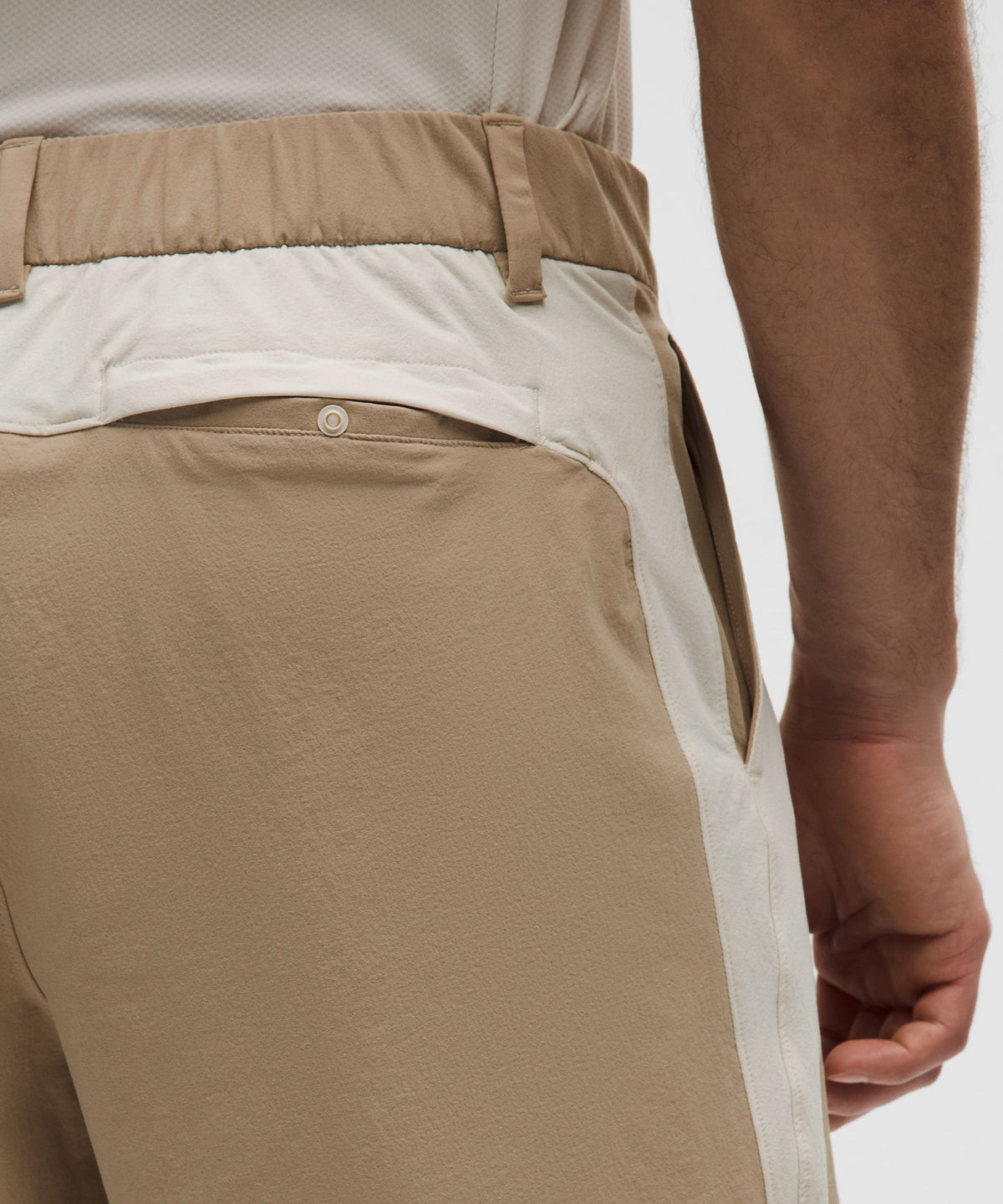 Water-Repellent Relaxed-Fit Golf Short 10"