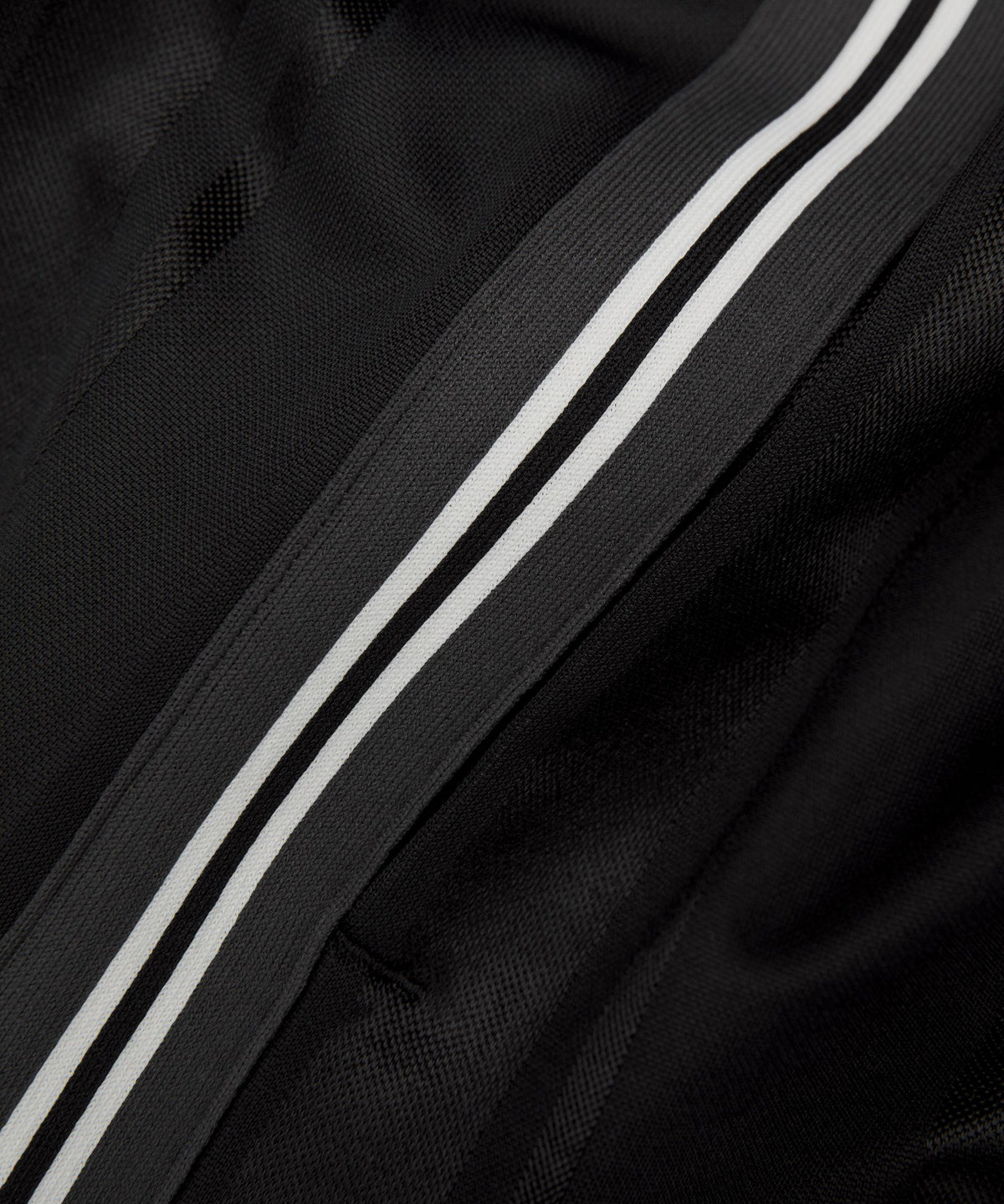 Knit Stripe Linerless Training Short 7"