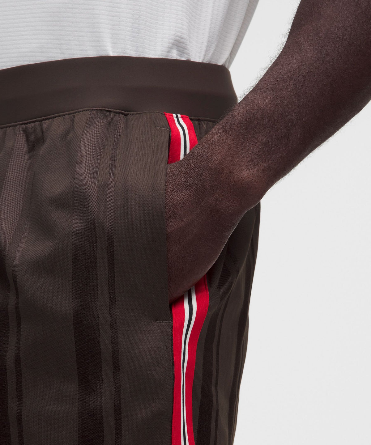 Knit Stripe Linerless Training Short 7"
