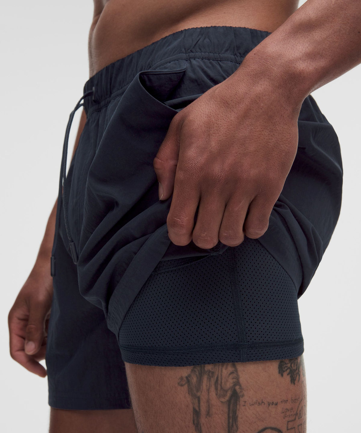Beach to Trail Lined Short 5"