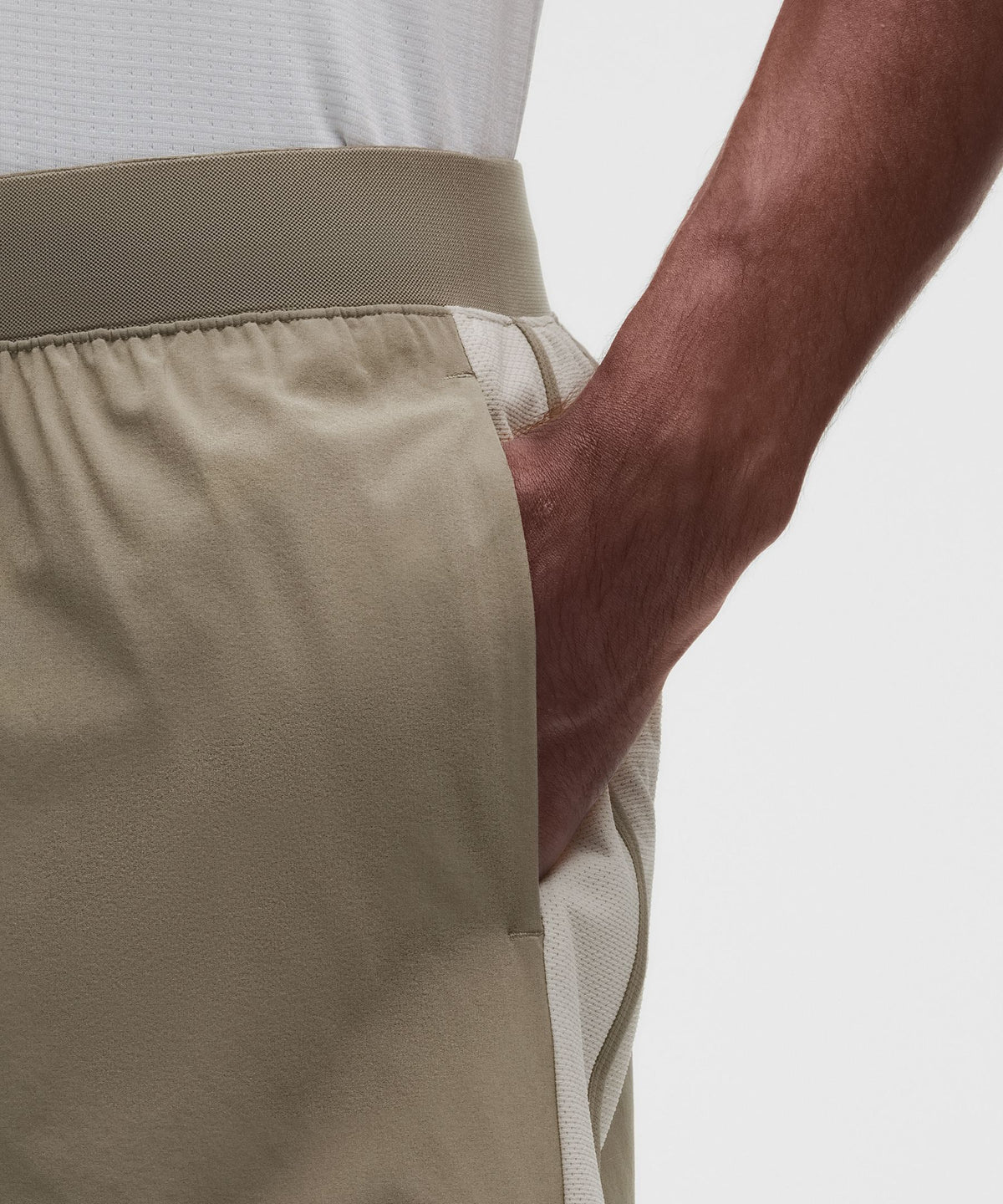 Lightweight Mesh-Pannelled Tennis Short 7"