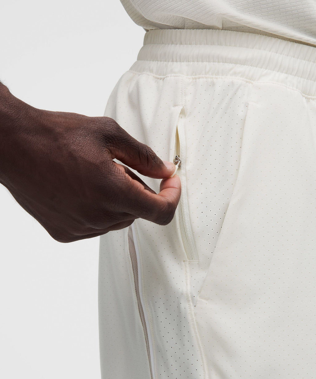 Pace Breaker Linerless Short 7"Perforated