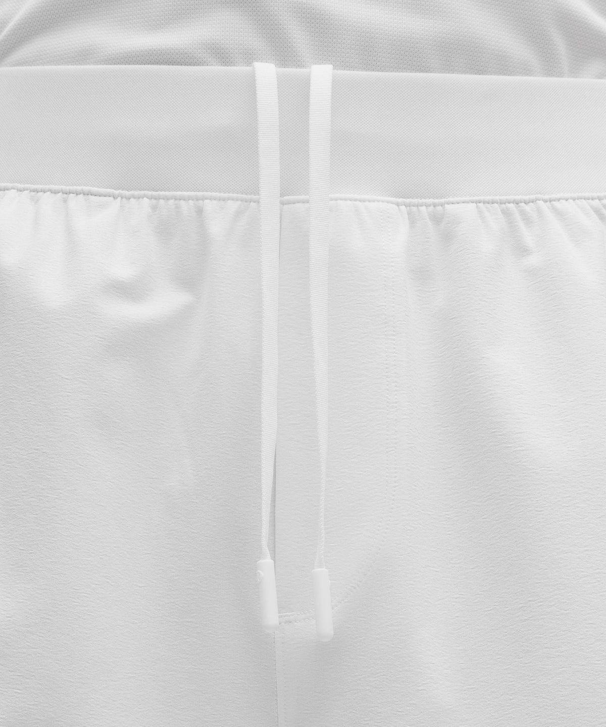 Lightweight Mesh-Pannelled Tennis Short 7"